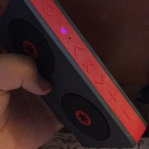 Jam reverse portable speaker